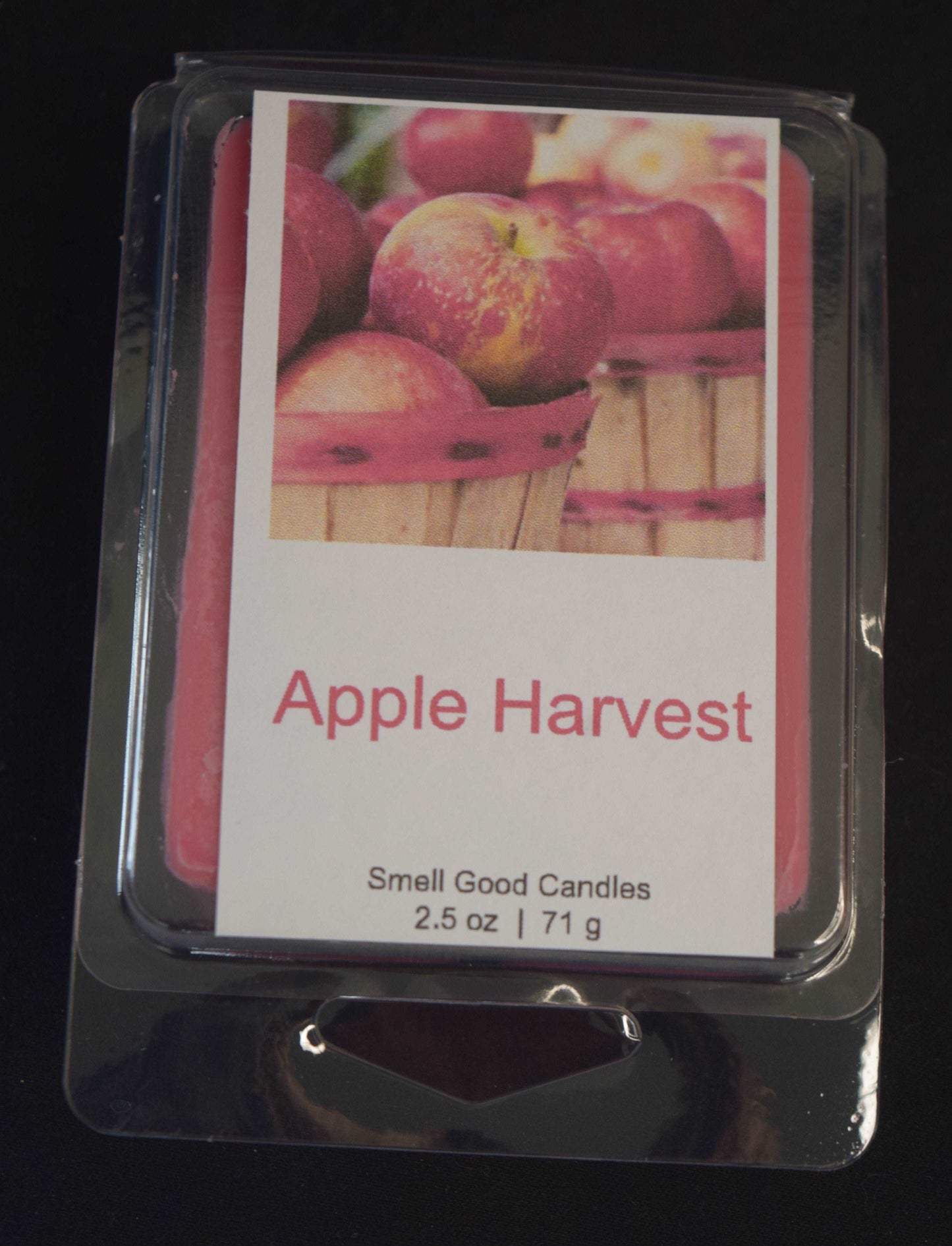 Our Apple Harvest is a true, ripe apple fragrance combined with bright fruit notes and just a touch of spice. It has year-round appeal but is especially nice around apple picking time. Apple Harvest may be the apple scent you didn't know you needed, but can't live without.  This fragrance is infused with natural essential oils, including cinnamon, nutmeg, clove, orange, and cedarwood.