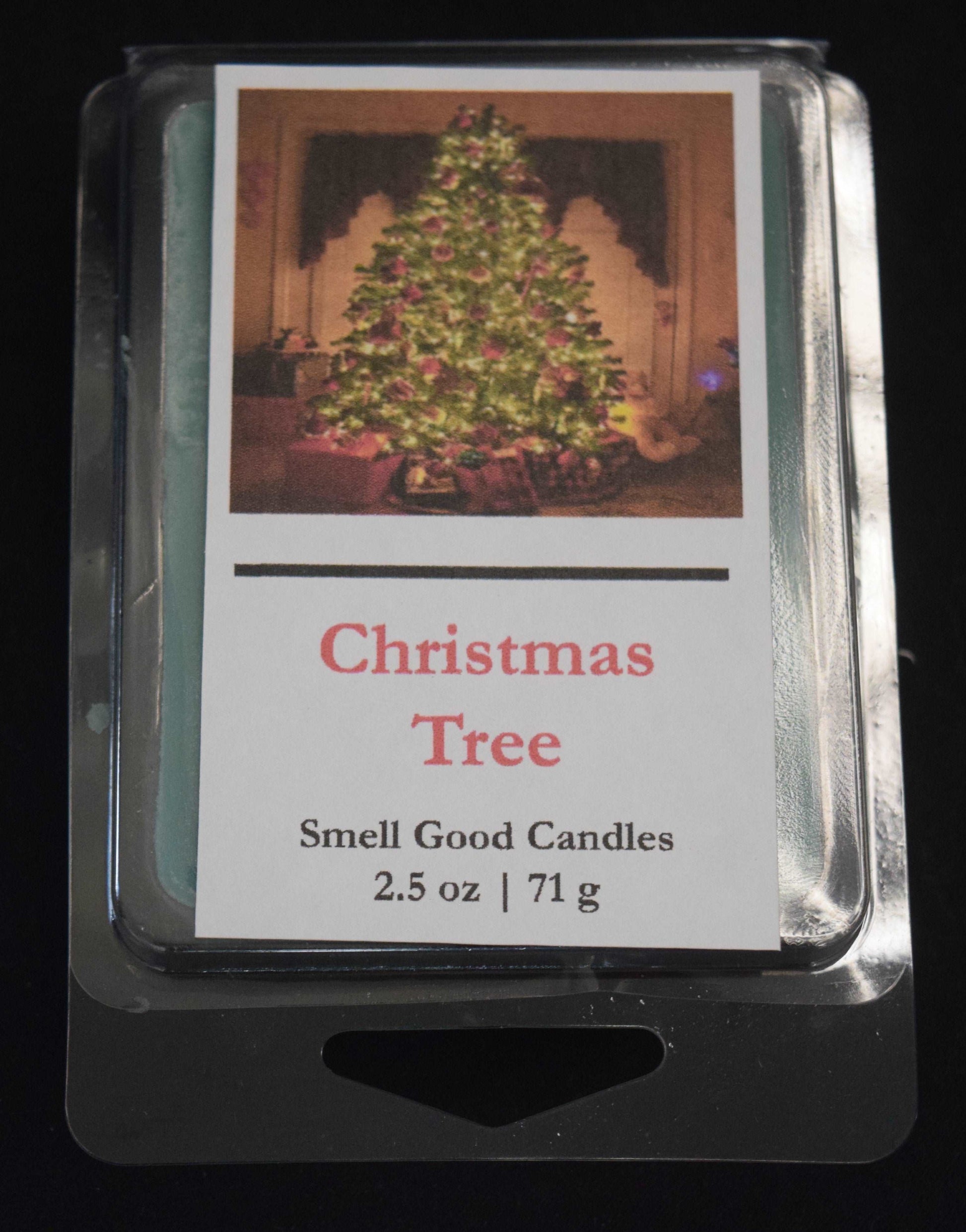 The smell of a freshly cut 8 foot pine comes to life with notes of pine needles, Douglas fir, earthy patchouli, and cedarwood.