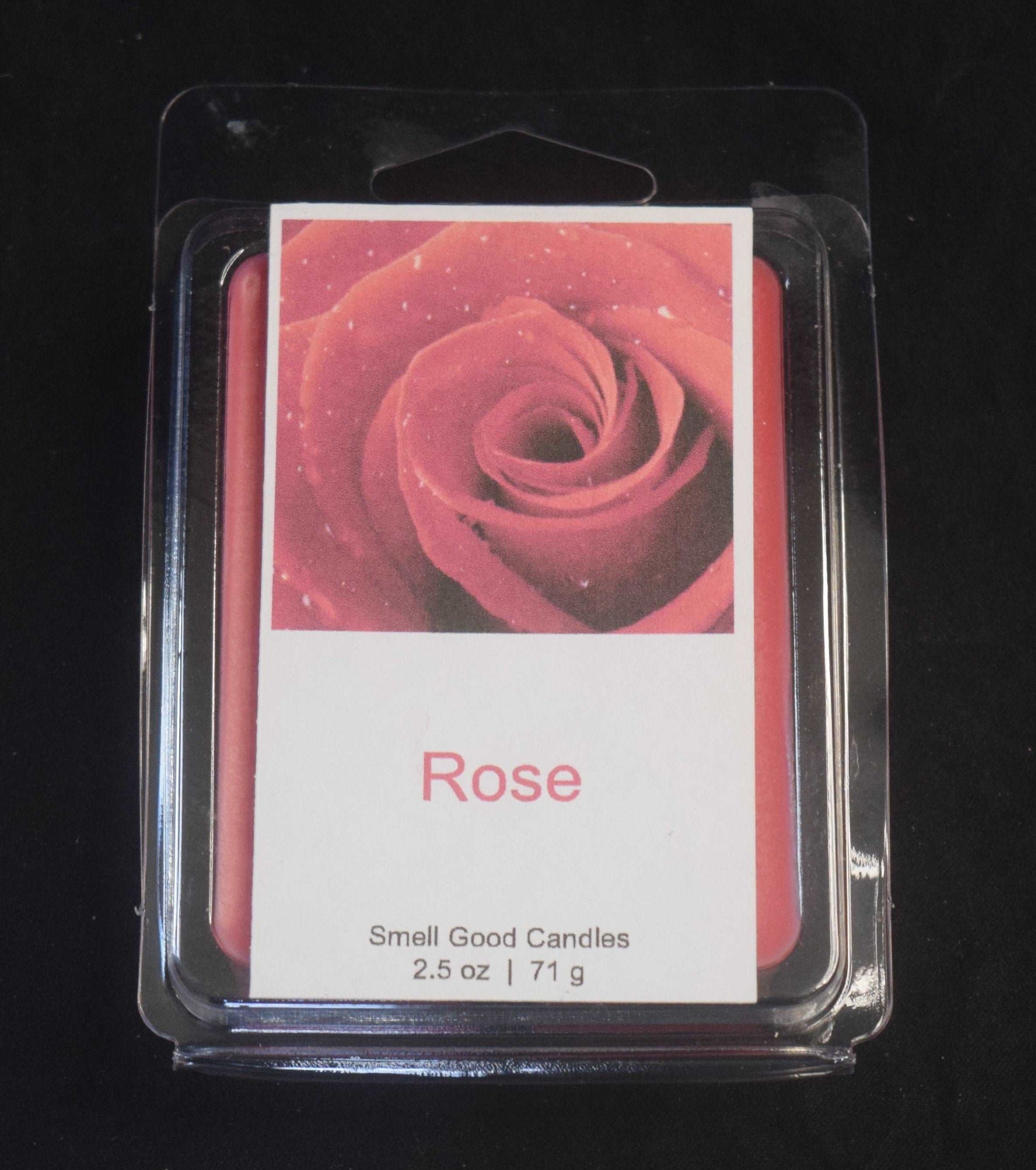 A sensuous blend of rose and velvety sweetness.  Rosebuds are surrounded by delicate green tones to captivate the senses.  A cloud of vanilla surrounds the floralcy.